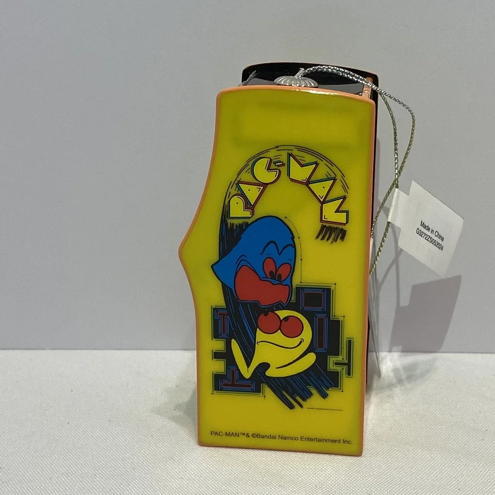 Pac-Man Arcade Video Game Christmas Ornament‎ Decoupage NWT Brand Ruz